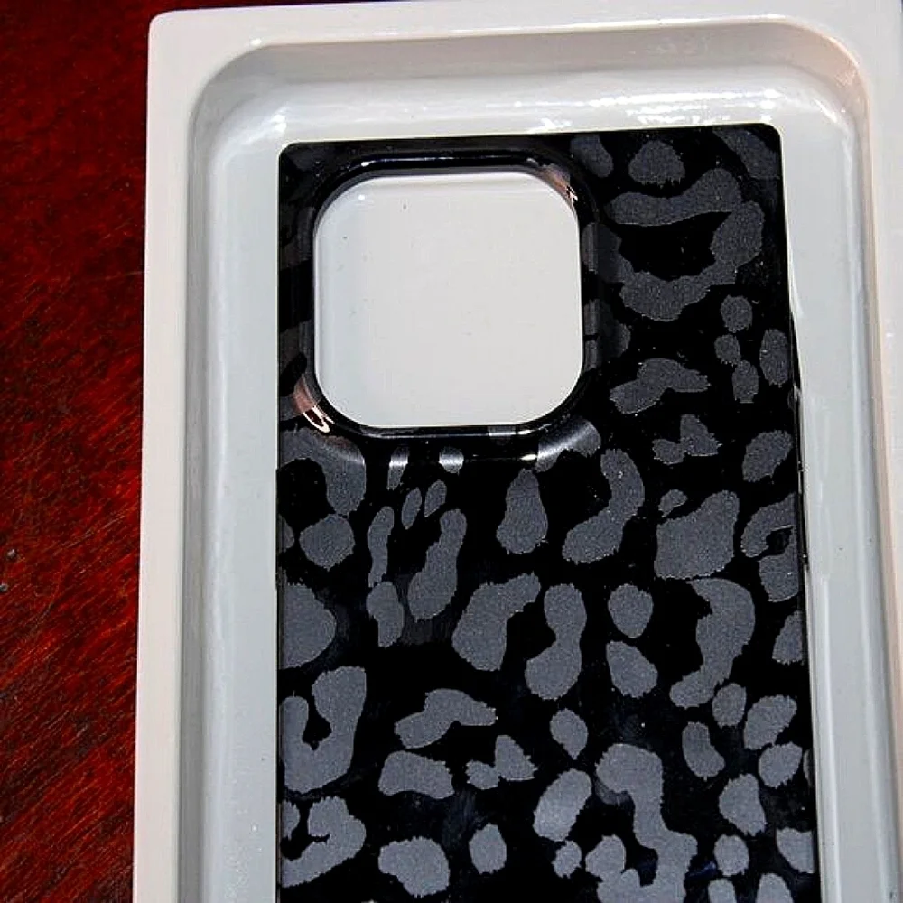 Heyday Square Edge Leopard Print MagSafe Case - iPhone 15 Pro - New!